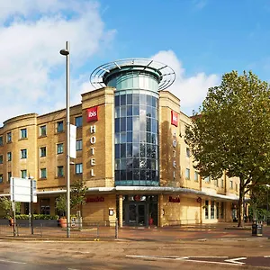 ibis-london-stratford.cambridgehotelsuk.com/