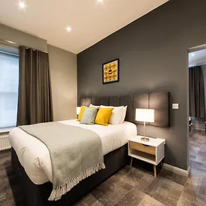 the-spires-cardiff.cardiffhotelswales.com/