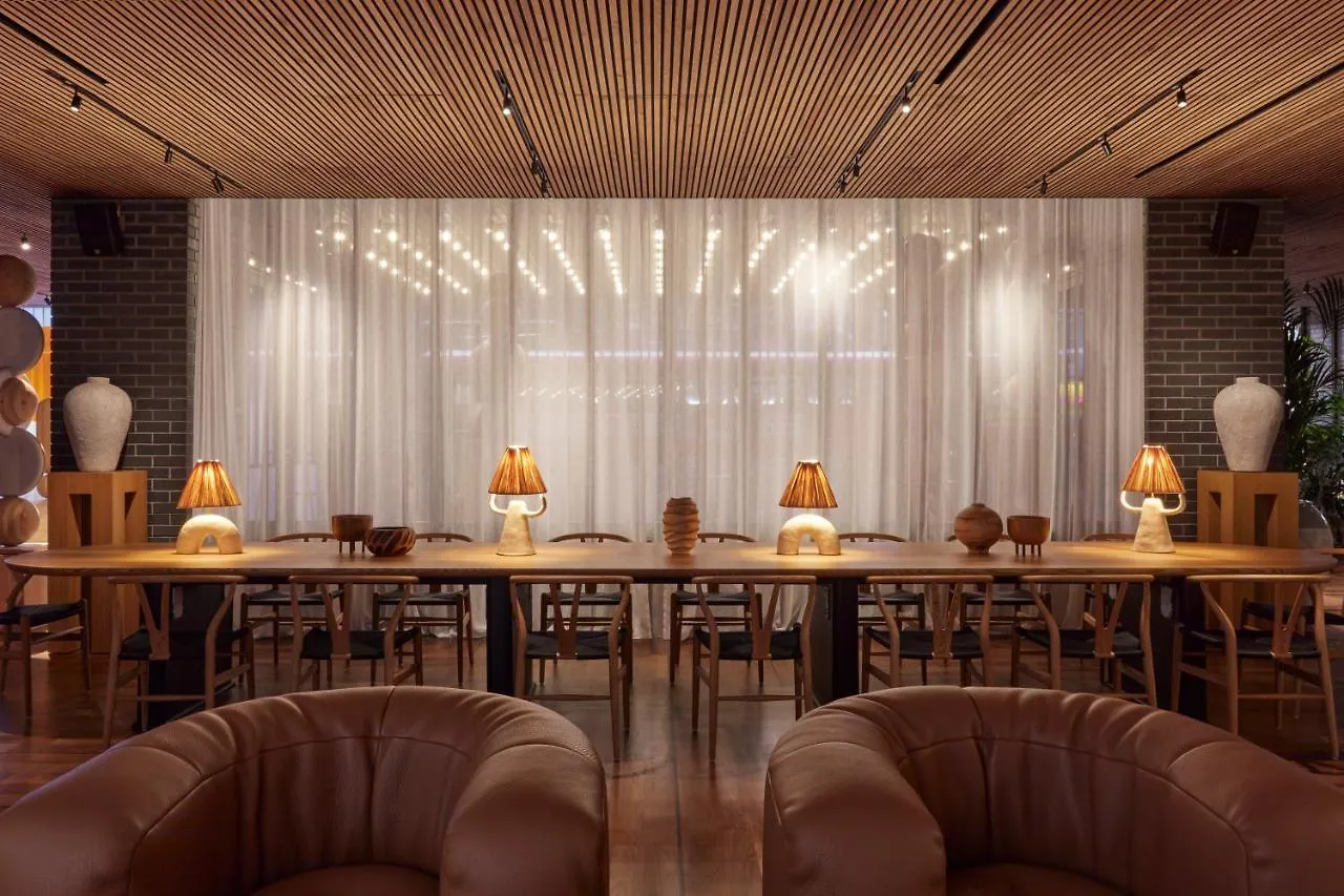 One Hundred Shoreditch London 4*,