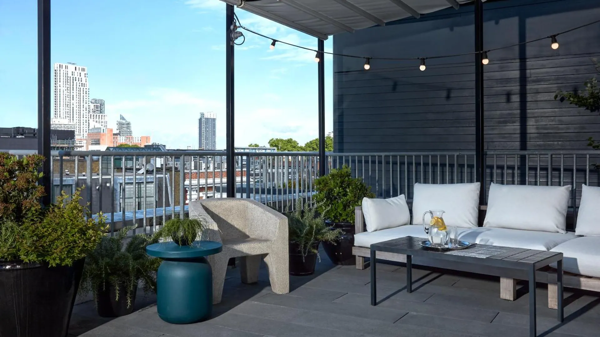 **** Hotel One Hundred Shoreditch London Storbritannien
