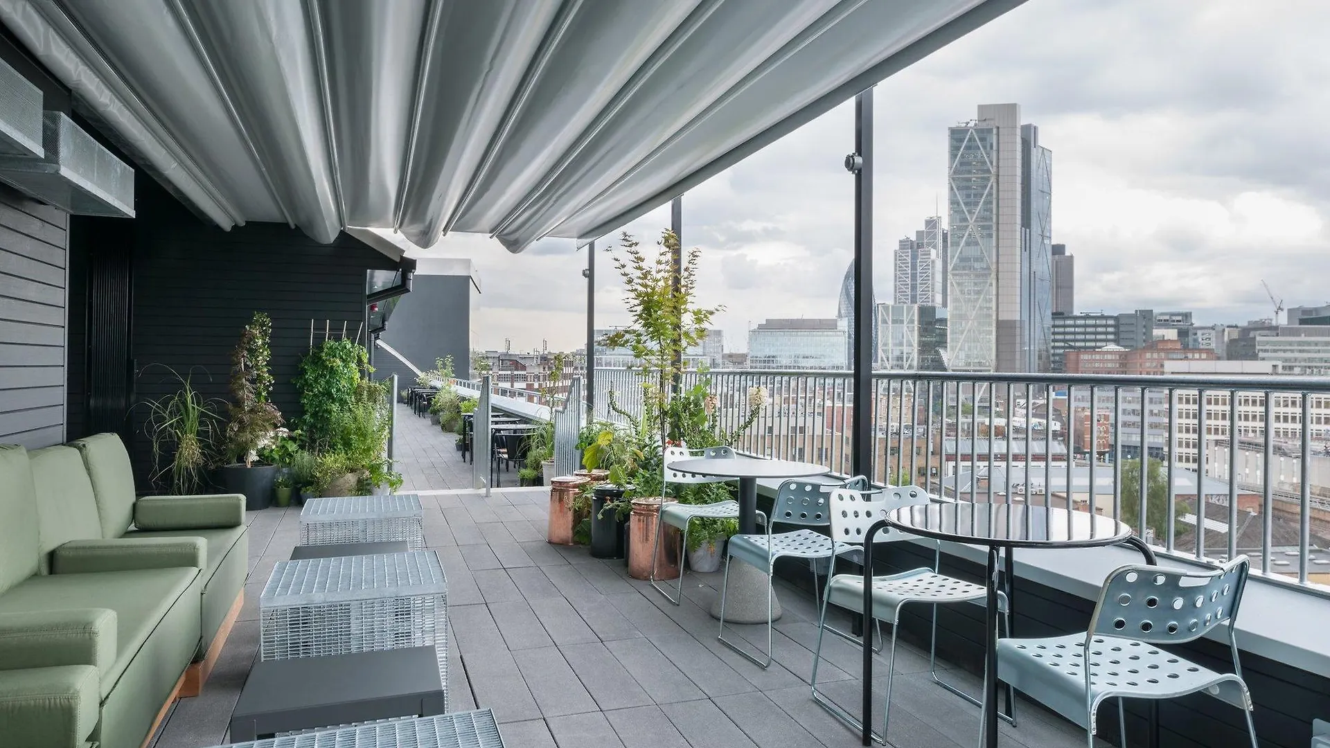 **** Hotel One Hundred Shoreditch London Storbritannien